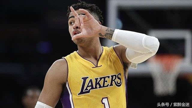  班凯罗40+10魔术掀翻掘金  